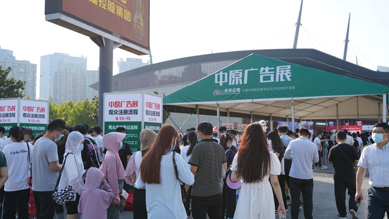 小标题：了解平面设计的学习路径