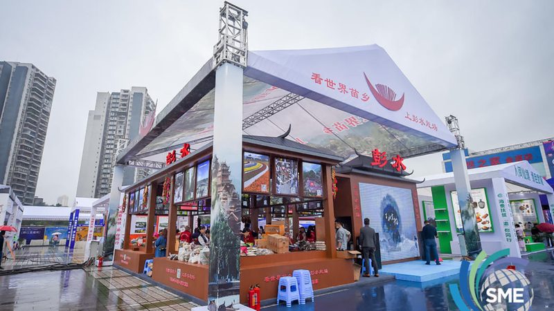 灯箱广告牌制作成本解析：揭秘一平米价格构成**